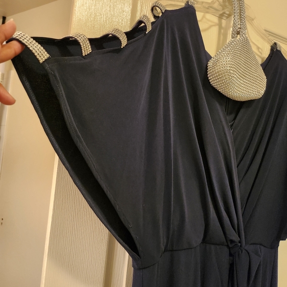 Evening Gown - Picture 2 of 7